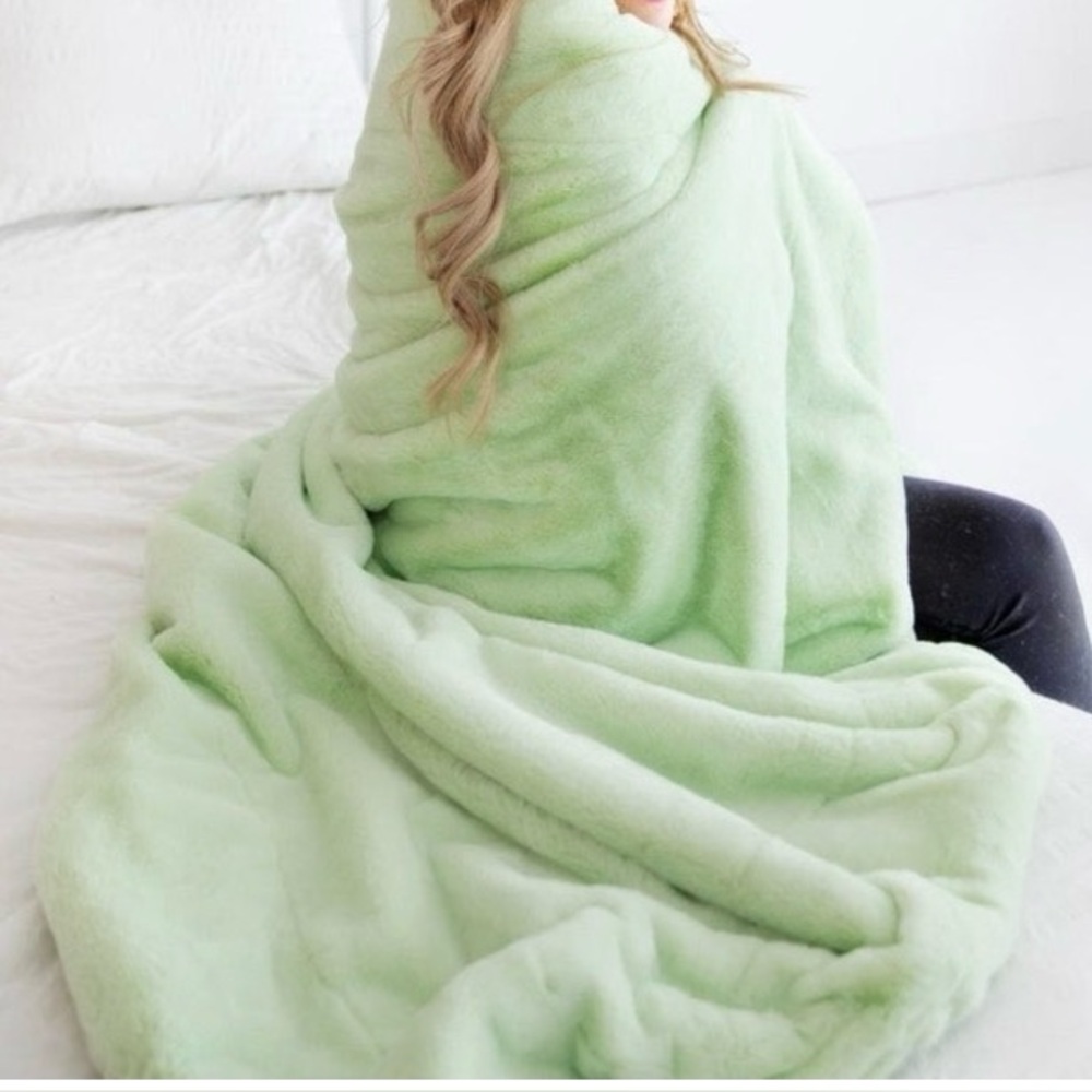 Minky Couture Infant Blanket Seafoam  Soft Cozy Plush Newborn New 36x30
